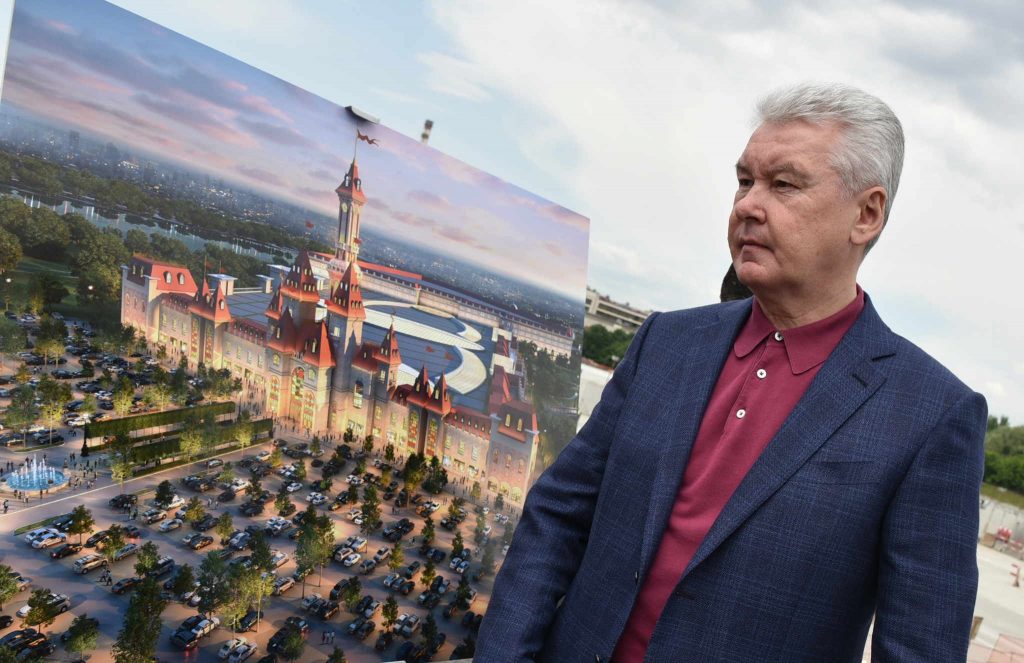 Мэр Москвы Сергей Собянин осмотрел ход строительства тематического парка развлечений "Остров мечты"